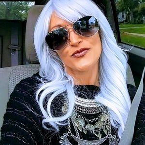 Meet your Posher, Amy